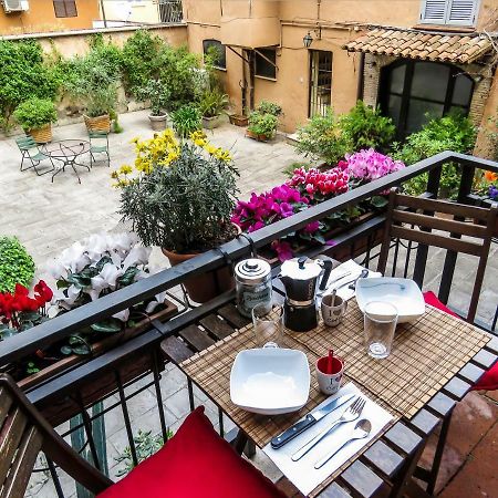 Casa Del Moro - Romantic Loft In Trastevere Luaran gambar