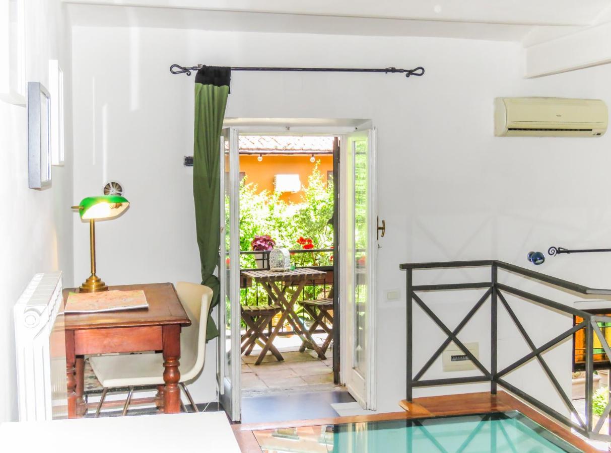 Casa Del Moro - Romantic Loft In Trastevere Luaran gambar