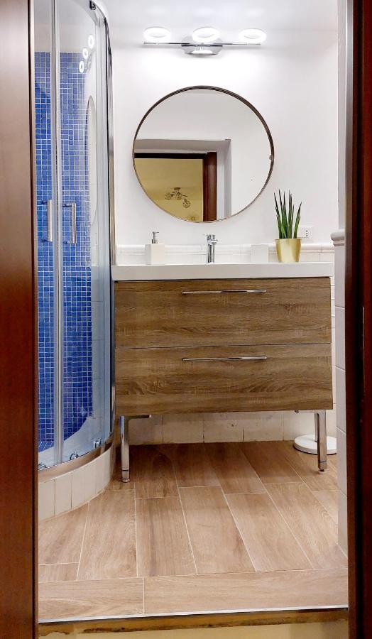 Casa Del Moro - Romantic Loft In Trastevere Luaran gambar