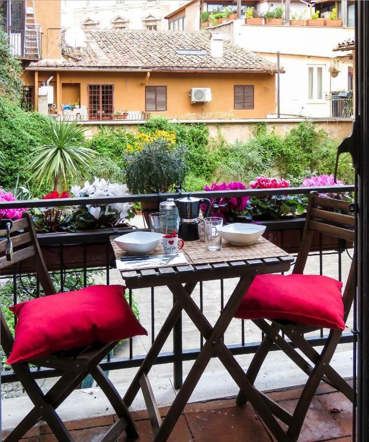 Casa Del Moro - Romantic Loft In Trastevere Luaran gambar