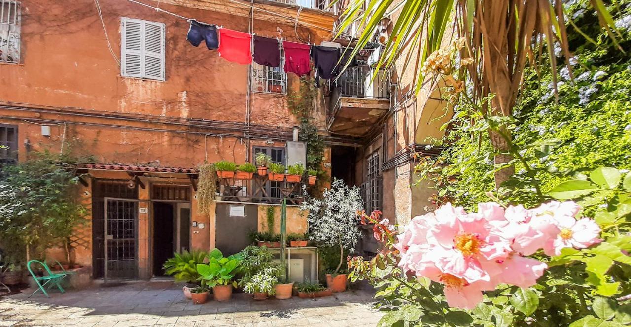 Casa Del Moro - Romantic Loft In Trastevere Luaran gambar